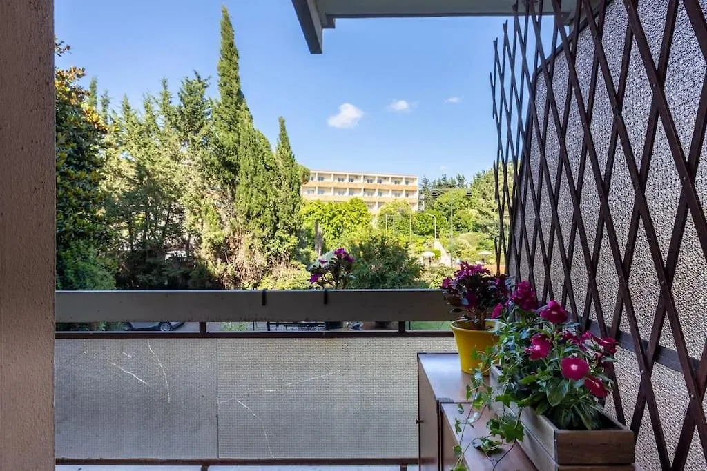 Plaza Cheery Suite Rom 0*,  Italien